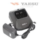 Yaesu DSK-V-67 Chargeur de batterie avec adaptateur